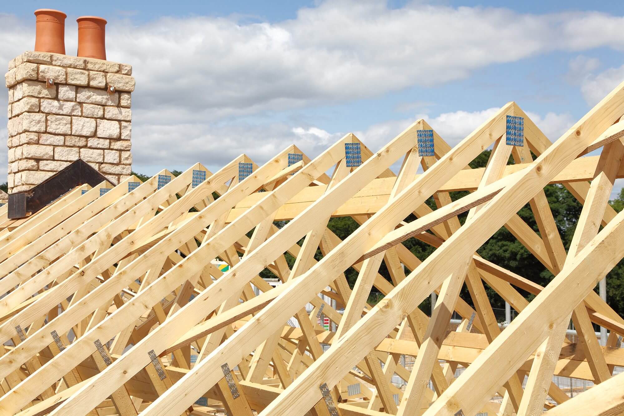 roof-insulating-2000x1332